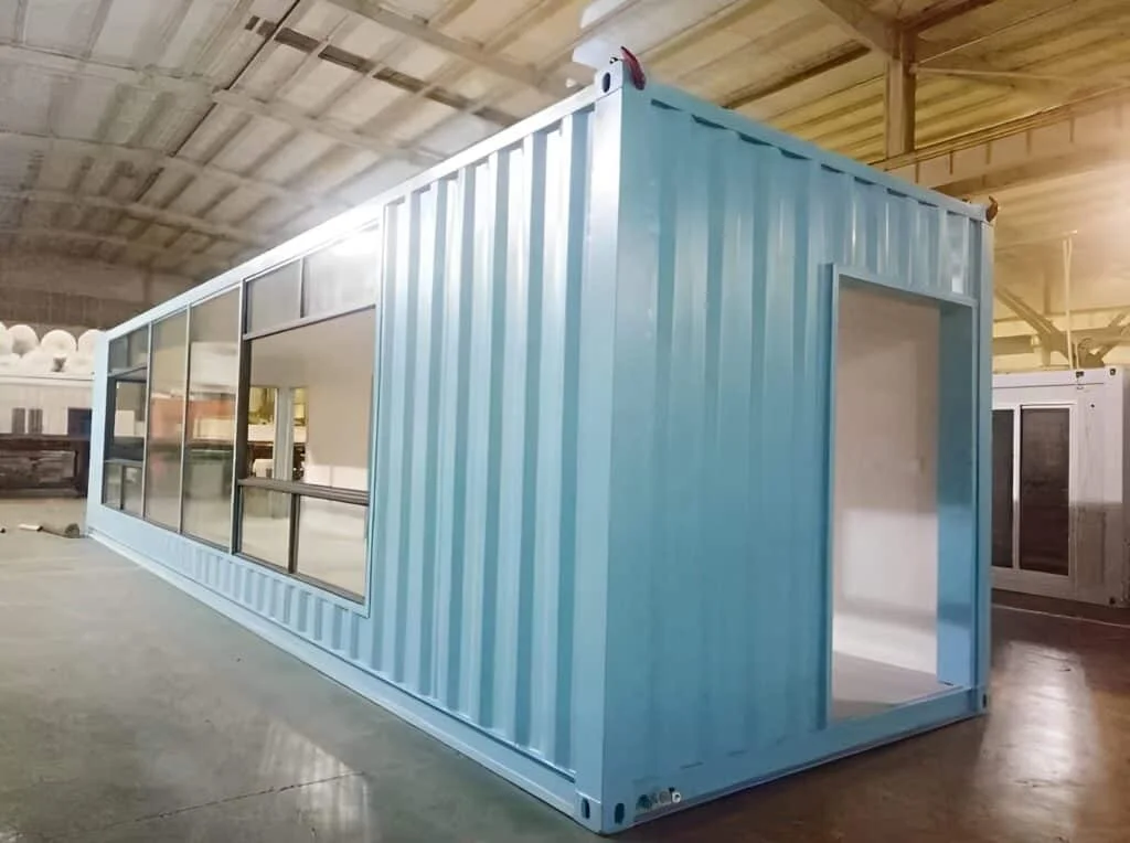 40ft Luxury Good Quality Prefab Modern Container Home - Image 4
