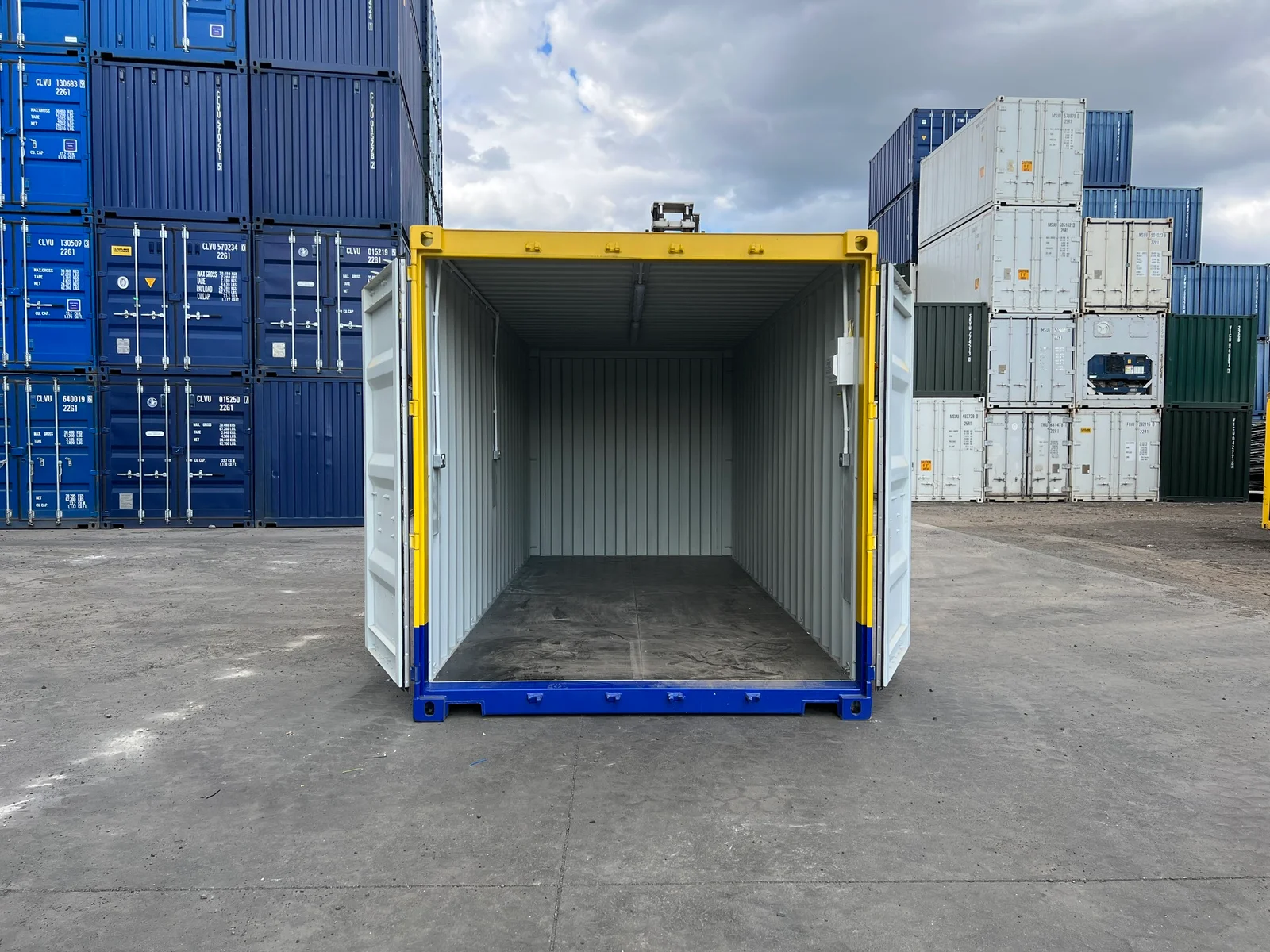20ft Modified One Trip Container | Custom Shipping Container Solutions - Image 5