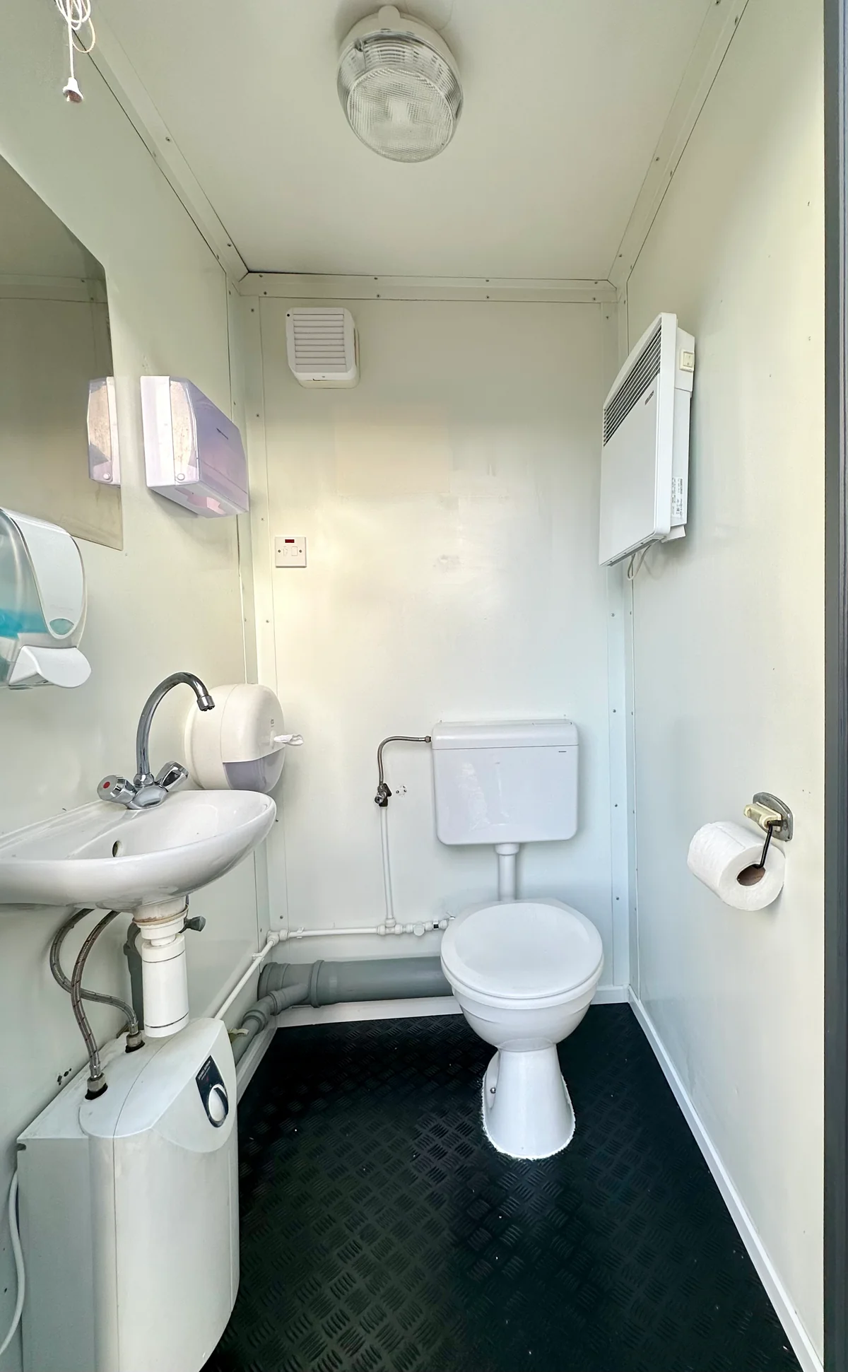 Double Toilet Block | Male Female WC | 8x5 Ft | Refurbished Portable Toilet Block | 1+1 Toilet - Image 5