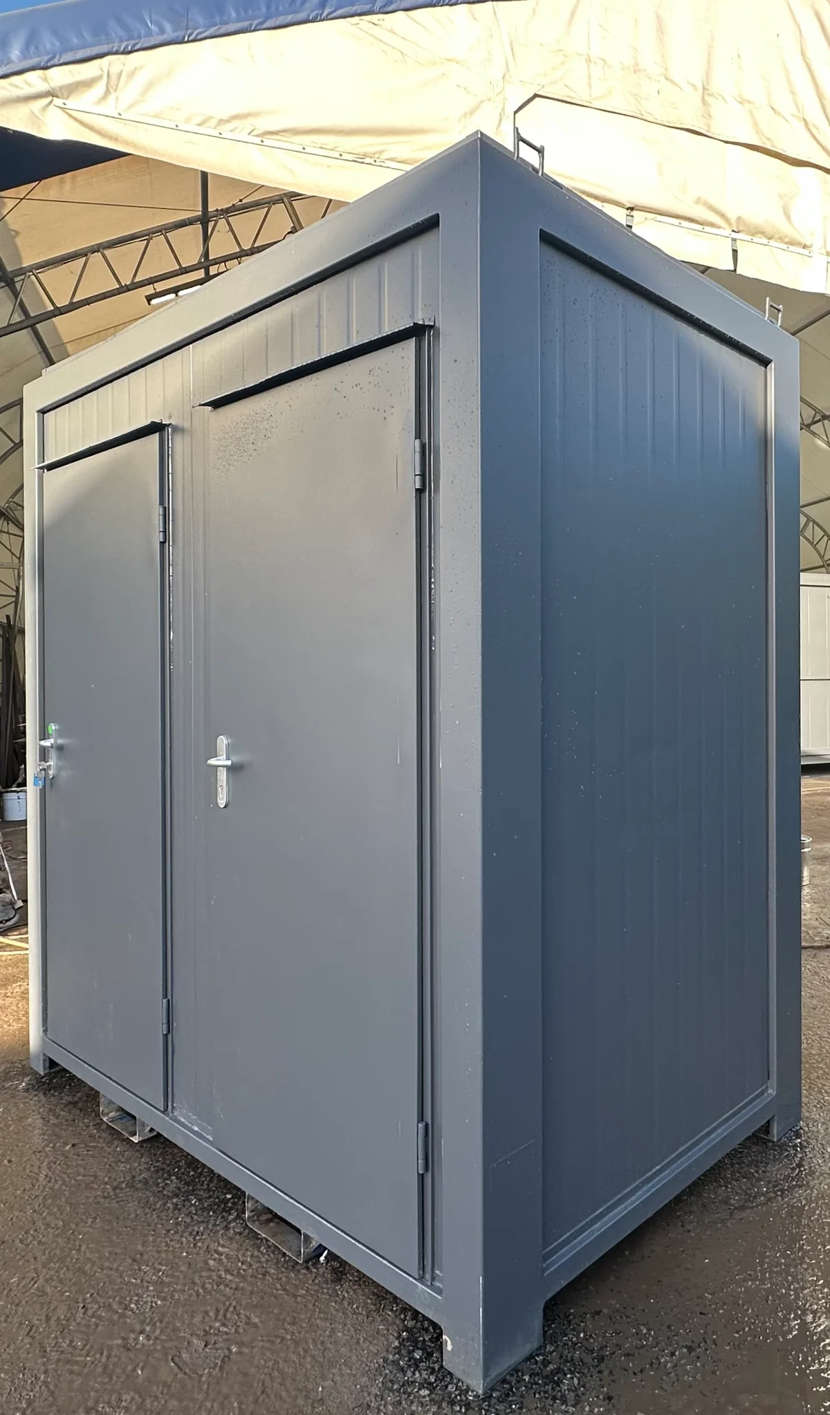 Double Toilet Block | Male Female WC | 8x5 Ft | Refurbished Portable Toilet Block | 1+1 Toilet - Image 2
