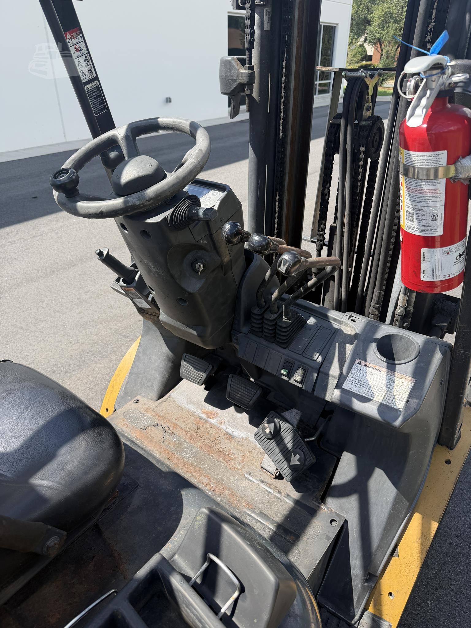 2014 CAT 2PD5000 diesel forklift - view 5
