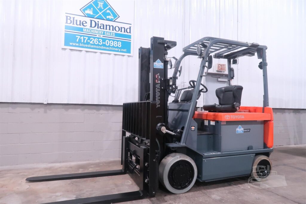 2015 Toyota 7FBCU35 36V electric forklift with side shift and fork positioner, photo 1