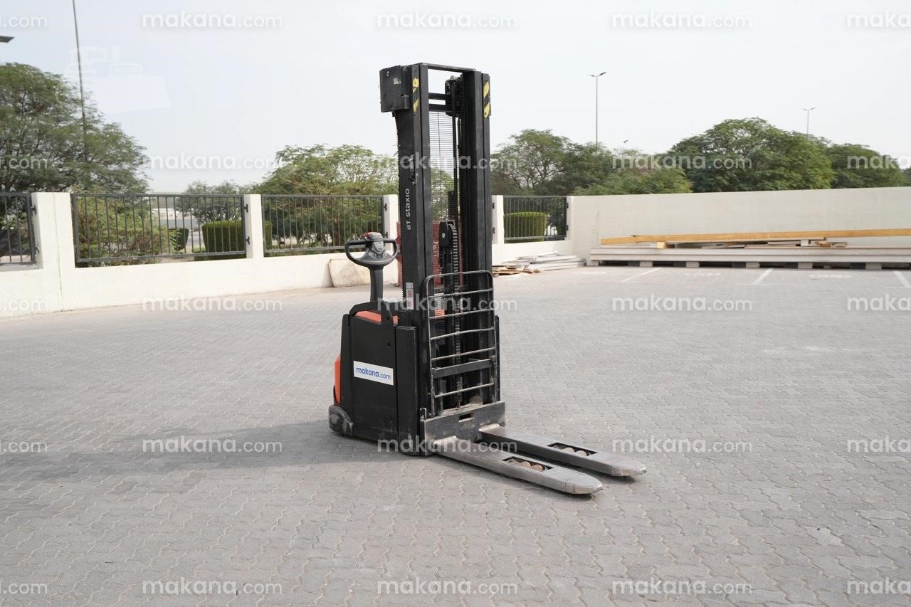 Toyota SWE160L electric pallet stacker detail 7