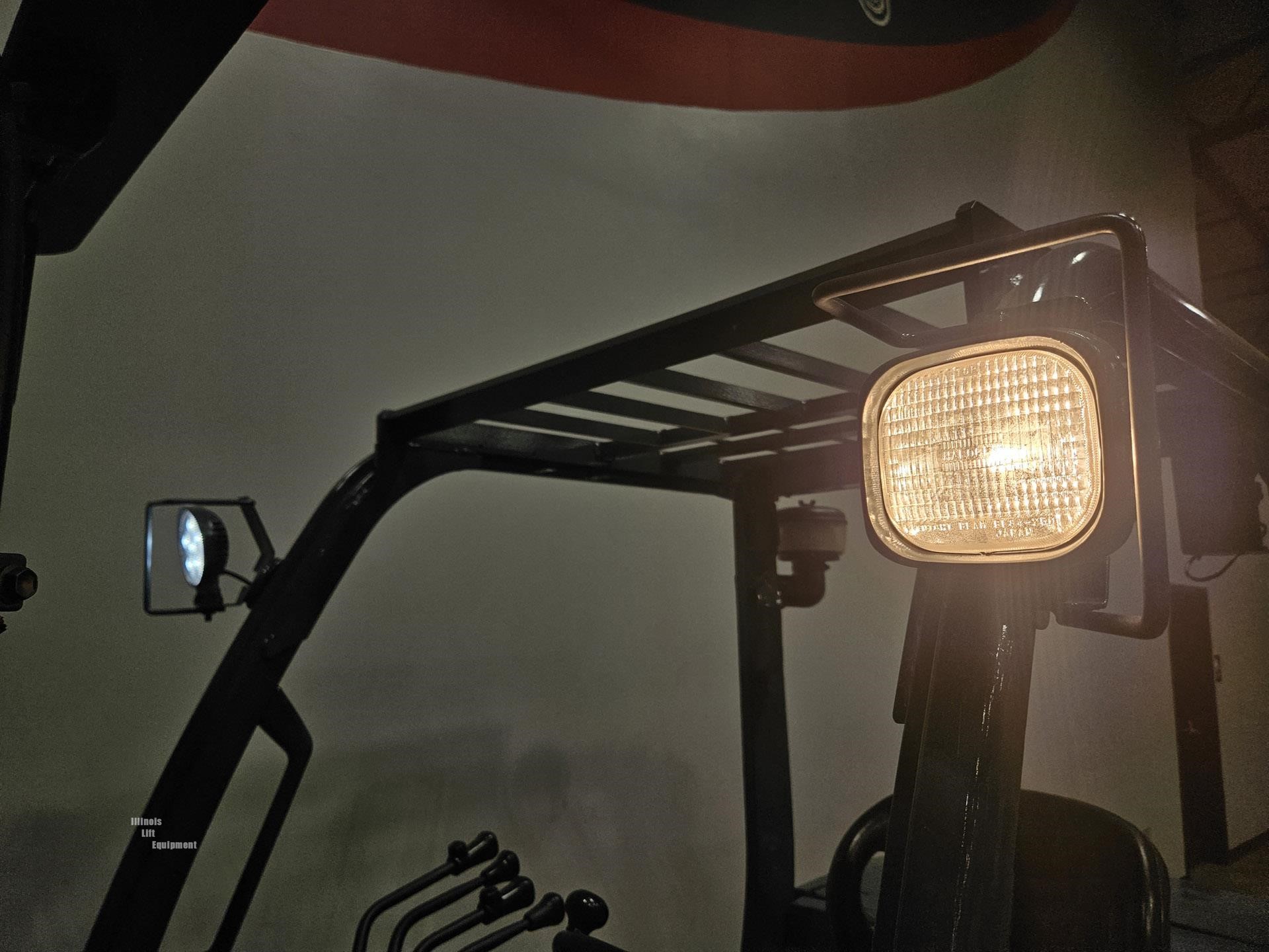 2018 Toyota 8FD40U 9000 lb diesel forklift photo 10