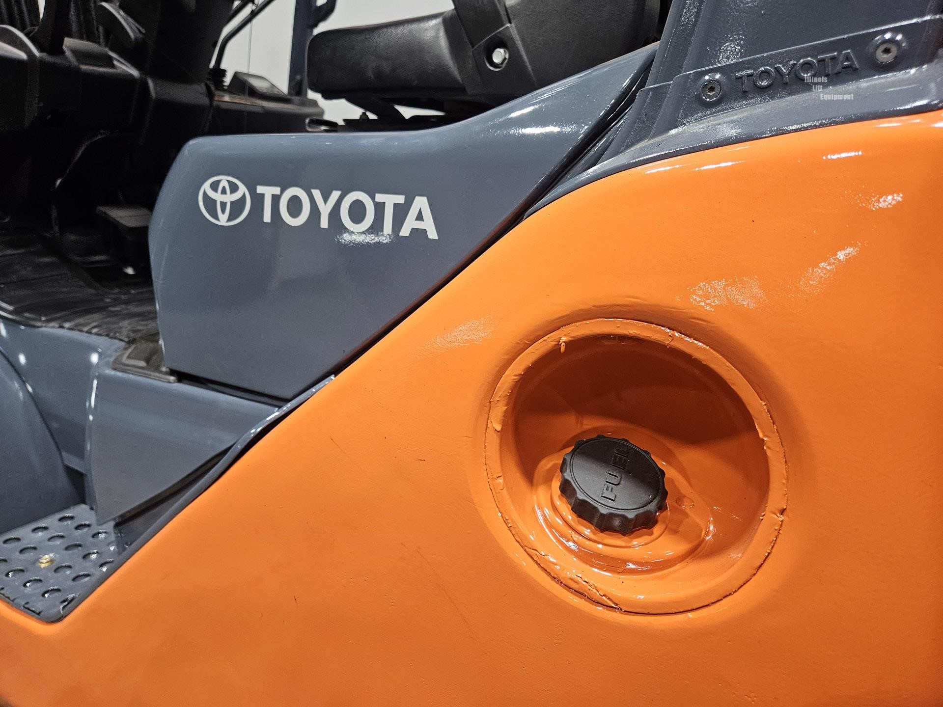 2018 Toyota 8FD40U 9000 lb diesel forklift photo 20
