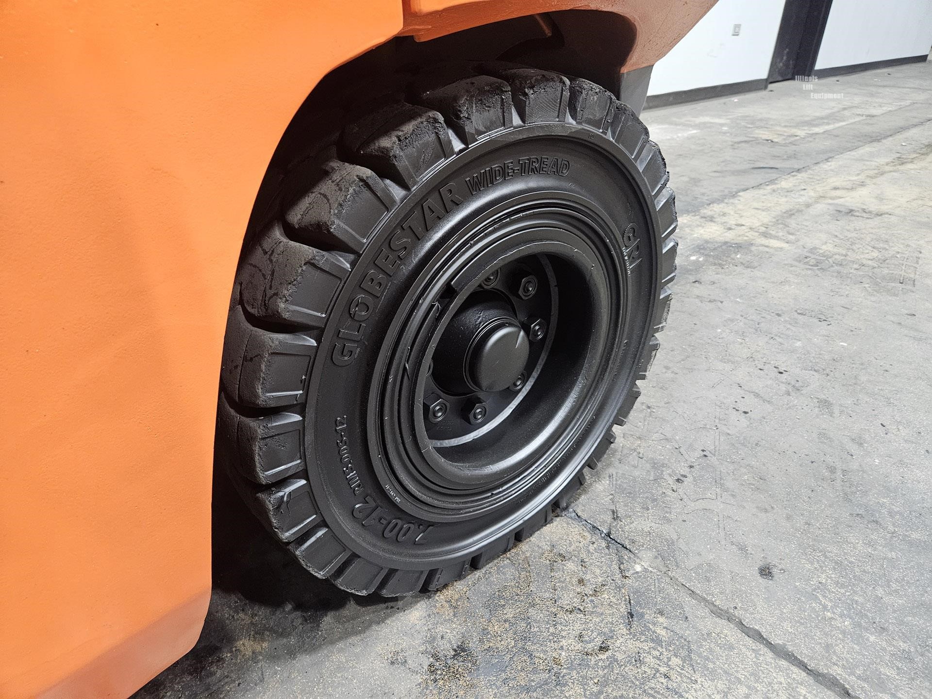 2018 Toyota 8FD40U 9000 lb diesel forklift photo 21