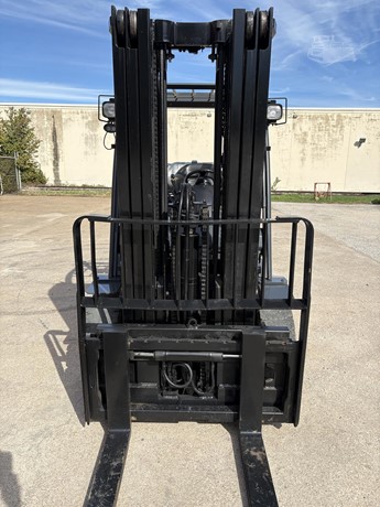 2018 Toyota 8FG35U LPG forklift gallery photo 5