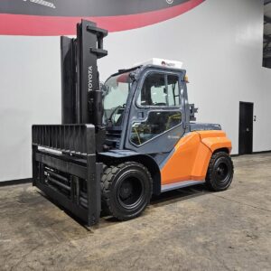 2019 Toyota 8FG70U 15500 lb LPG forklift enclosed heated cab photo 8