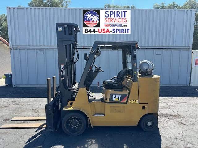 2020 CAT GC55K 12,000 lb LPG forklift with fork positioner, photo 2