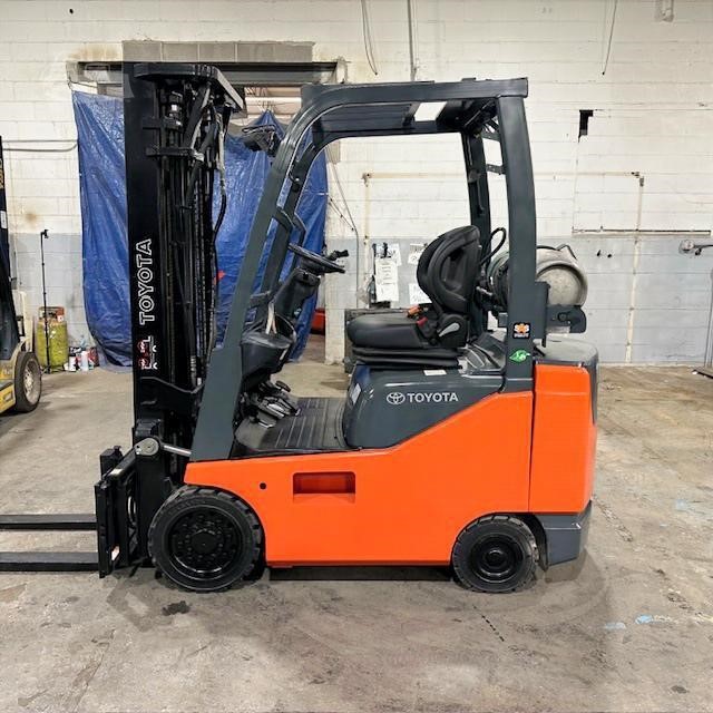 2020 Toyota 8FGCU18 LPG forklift view 1