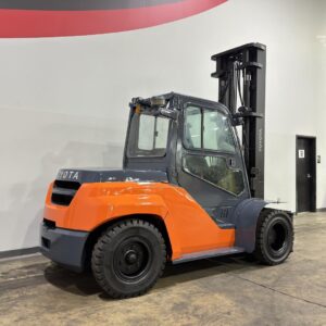 2021 Toyota 8FD60U enclosed cab 13500 lb diesel forklift photo 3