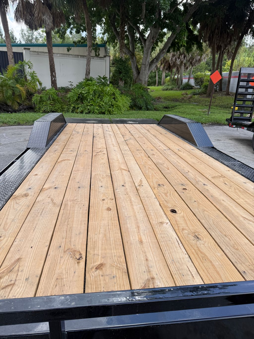 2027 Load Trail 8.5x20 Equipment Trailer – 14,000 lb GVWR, Mega Ramps – view 5