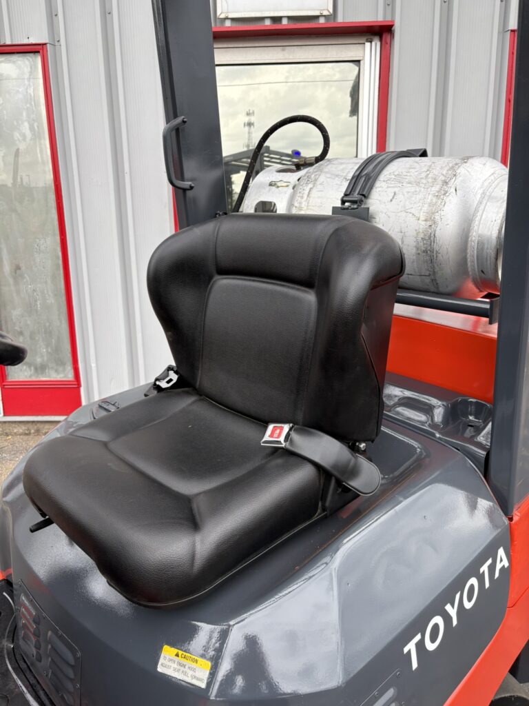 2004 Toyota 7FGCU25 forklift stock 1640 detail 3