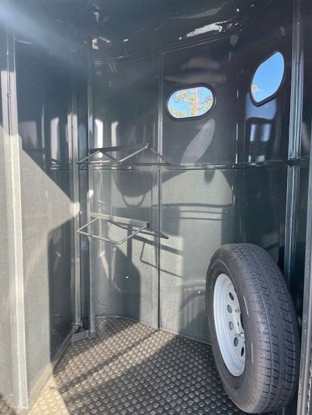 2026 Bee Trailers 6x13 Two-Horse Trailer – 7K GVWR stock 15525 view 10