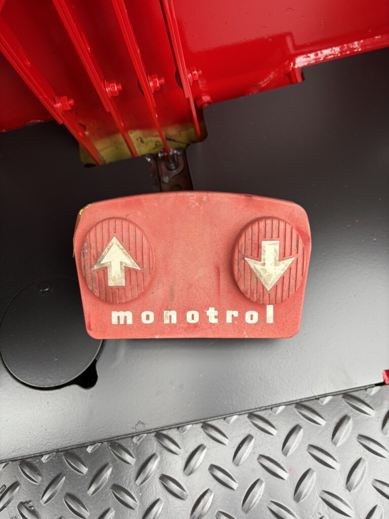 Hyster S100XL forklift Monotrol pedal