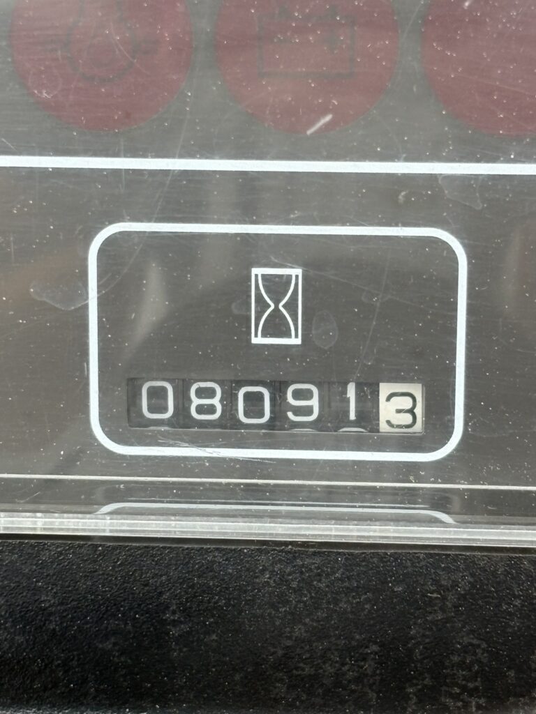 CAT GC40K forklift hour meter