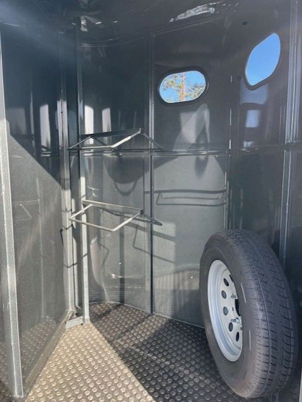 2026 Bee Trailers 6x13 Two-Horse Trailer – 7K GVWR stock 15526 view 10